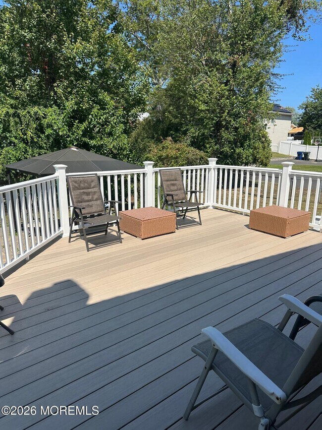 Building Photo - 507 Elizabeth St