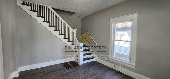 Foto del edificio - Updated, Riverside 3 Bedroom, 1 Bathroom H...