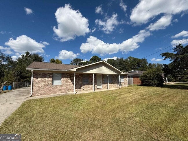 Building Photo - 240 Deerwood Dr