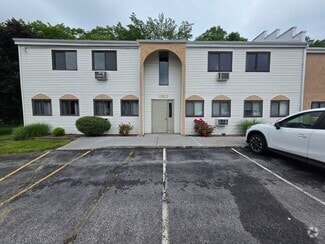 Building Photo - 9 Scarborough Ln