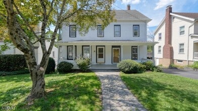 Building Photo - 20 Anderson Hill Rd