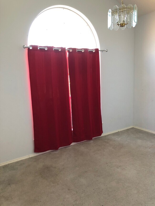 Foto del edificio - 8736 Sabinas Trl