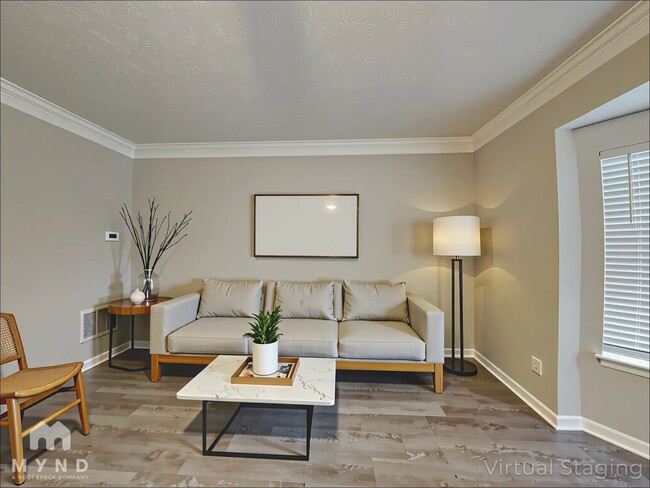 Building Photo - 2993 Falling Water Pt