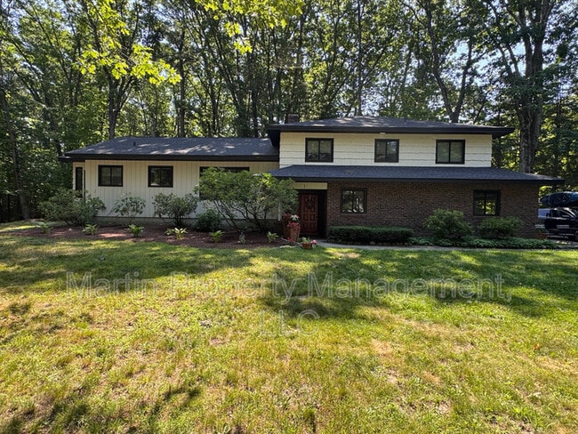 Building Photo - 1 Cyr Cir