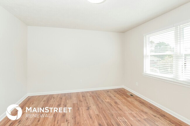 Foto del edificio - 129 Longvale Dr