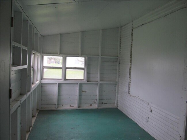 Foto del edificio - 210 N Isley Ave