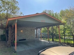 Building Photo - 1601 Taylor Gaines St