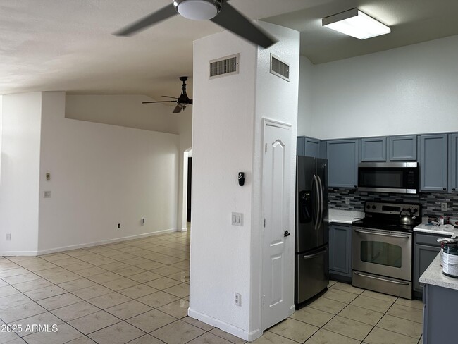Building Photo - 13434 N 130th Ln