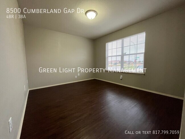 Foto del edificio - 8500 Cumberland Gap Dr