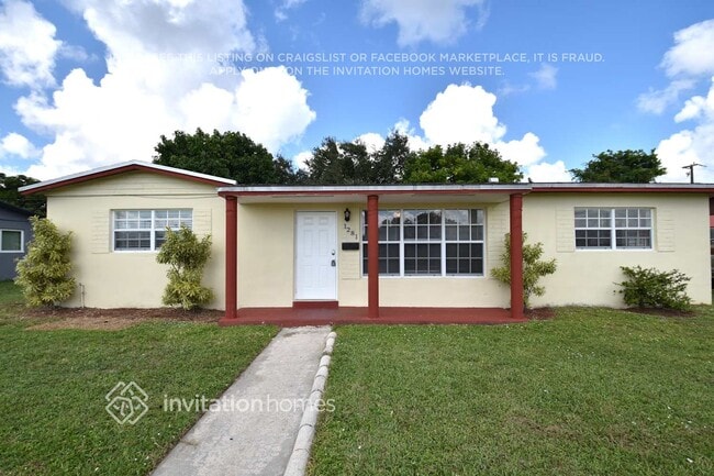 Building Photo - 1281 NW 195th St