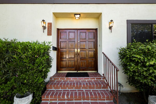 Double Dor Entry - 439 S La Peer Dr