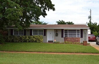 Building Photo - 4411 Arbor Way
