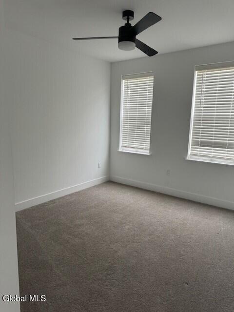 Foto del edificio - 578 Columbia Turnpike