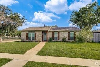 Building Photo - 5096 Thompson Dr