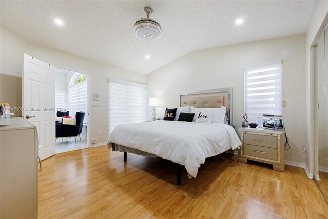 Foto del edificio - 12340 SW 144th Ter