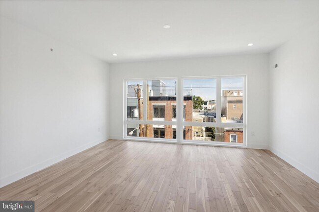 Foto del edificio - 1126 E Montgomery Ave