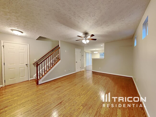 Building Photo - 220 Oak Grove Way Acworth GA