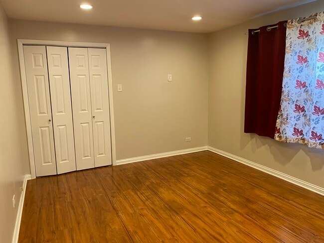 extra closet living area - 3174 W Meadow Lane Dr