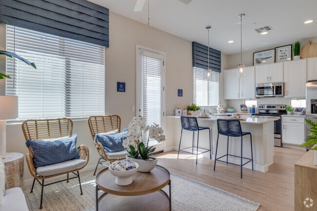 Interior Photo - Yardly Paradisi CTC