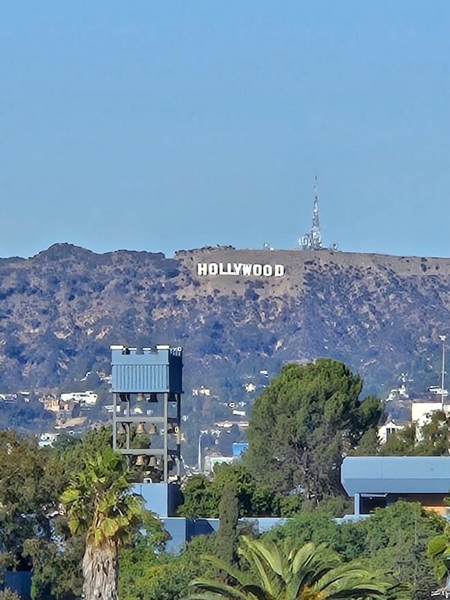 Building Photo - 4506 Dockweiler St