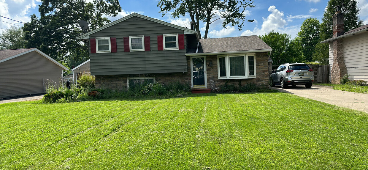 Primary Photo - 6020 Olive Ave