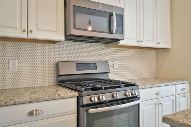 Building Photo - 4428 Waterscape Ln