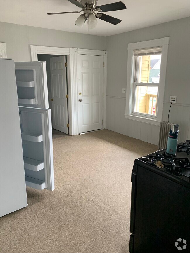 Apartments for rent near Pawtuckaway State Park in Nottingham, NH