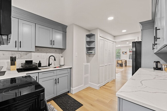 Foto del edificio - 613 Harvard St NW