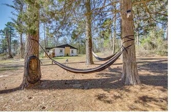 Building Photo - 250 Private Rd 8579