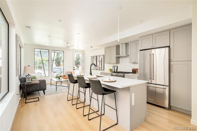 Foto principal - 267 S Jackson St