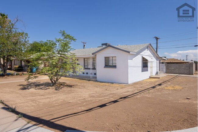 Foto del edificio - 2849 W Alice Ave