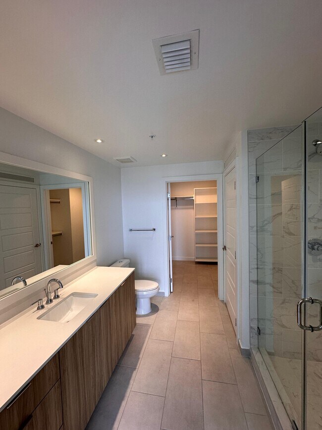 Foto del edificio - 628 NE 26th St