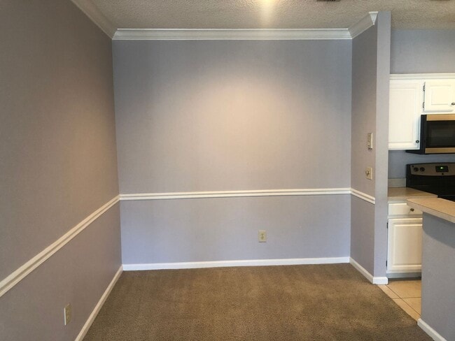 Building Photo - Nice 2B/2B condo for rent on N Gate Pkwy