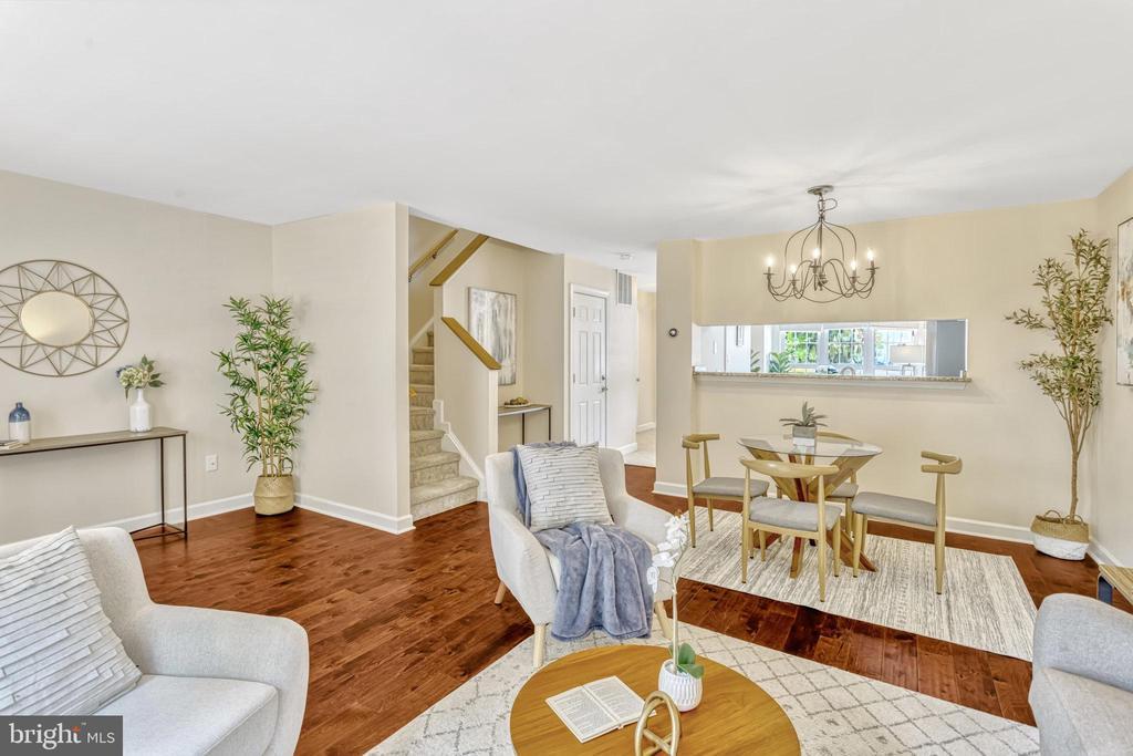 Foto principal - 15462 Windsong Ln