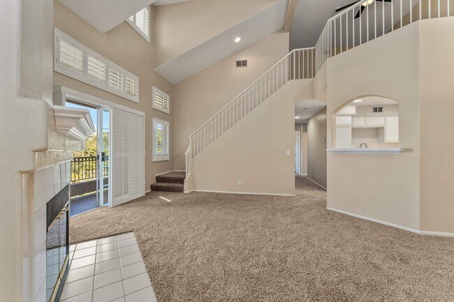 Building Photo - 1010 S Farralon Ln