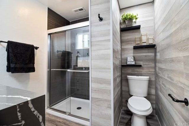 Foto del edificio - 28890 Cedar Dr