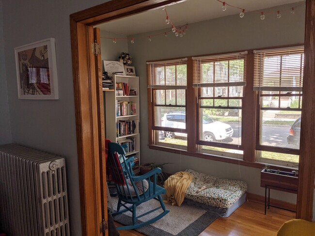 Sunroom/Den/Office - 1534 Jefferson St NE