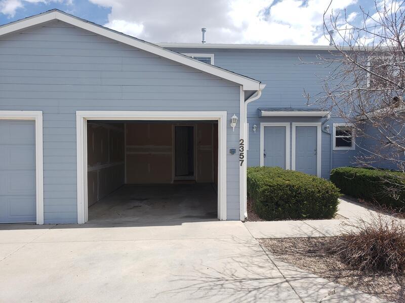 Building Photo - 2349 Shawnee Dr