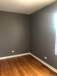 Foto del edificio - 647 N Hamlin Ave