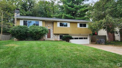 Building Photo - 708 E Eddington Ct