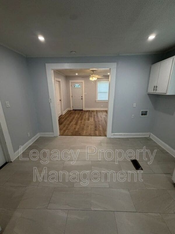 Foto del edificio - 1817 Wood Ave