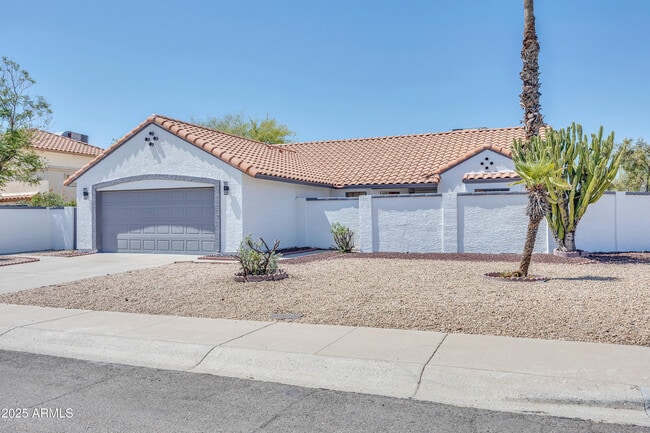 Building Photo - 5302 W Cheryl Dr