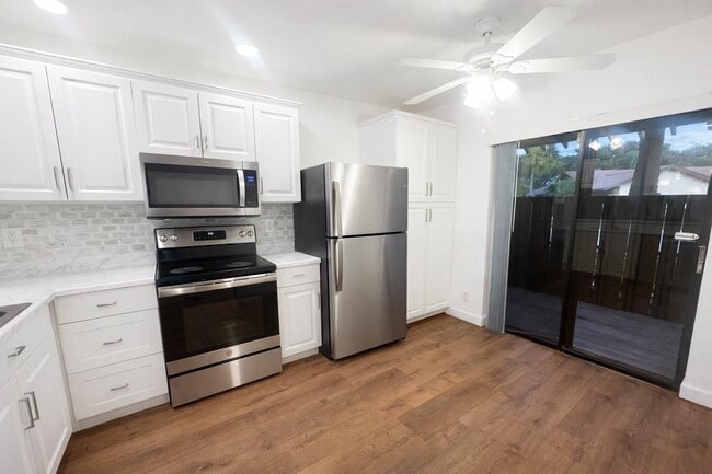 Photo - 3950 Cocoplum Cir Townhome
