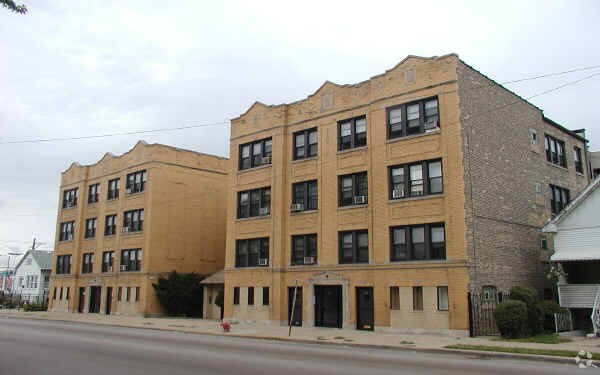 Foto del edificio - 4720-4730 W Addison St