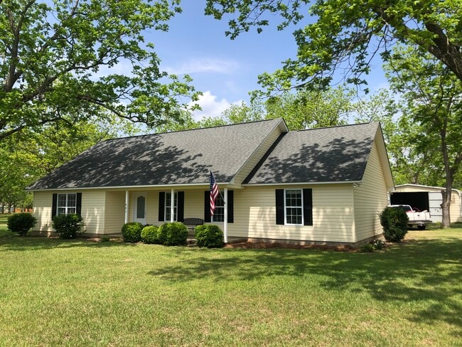 Building Photo - 993 High Bluff Cir