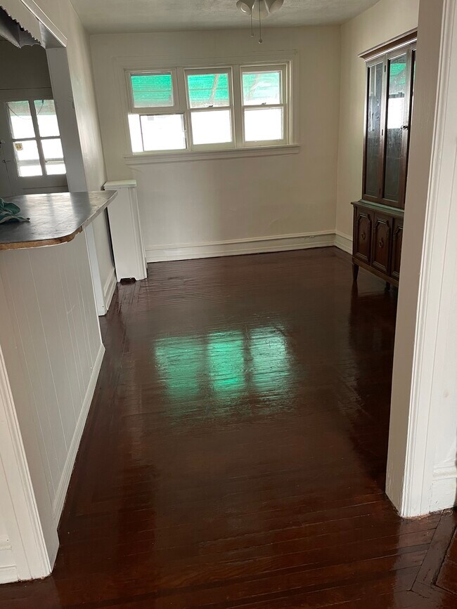 Foto del edificio - 7143 Clover Ln