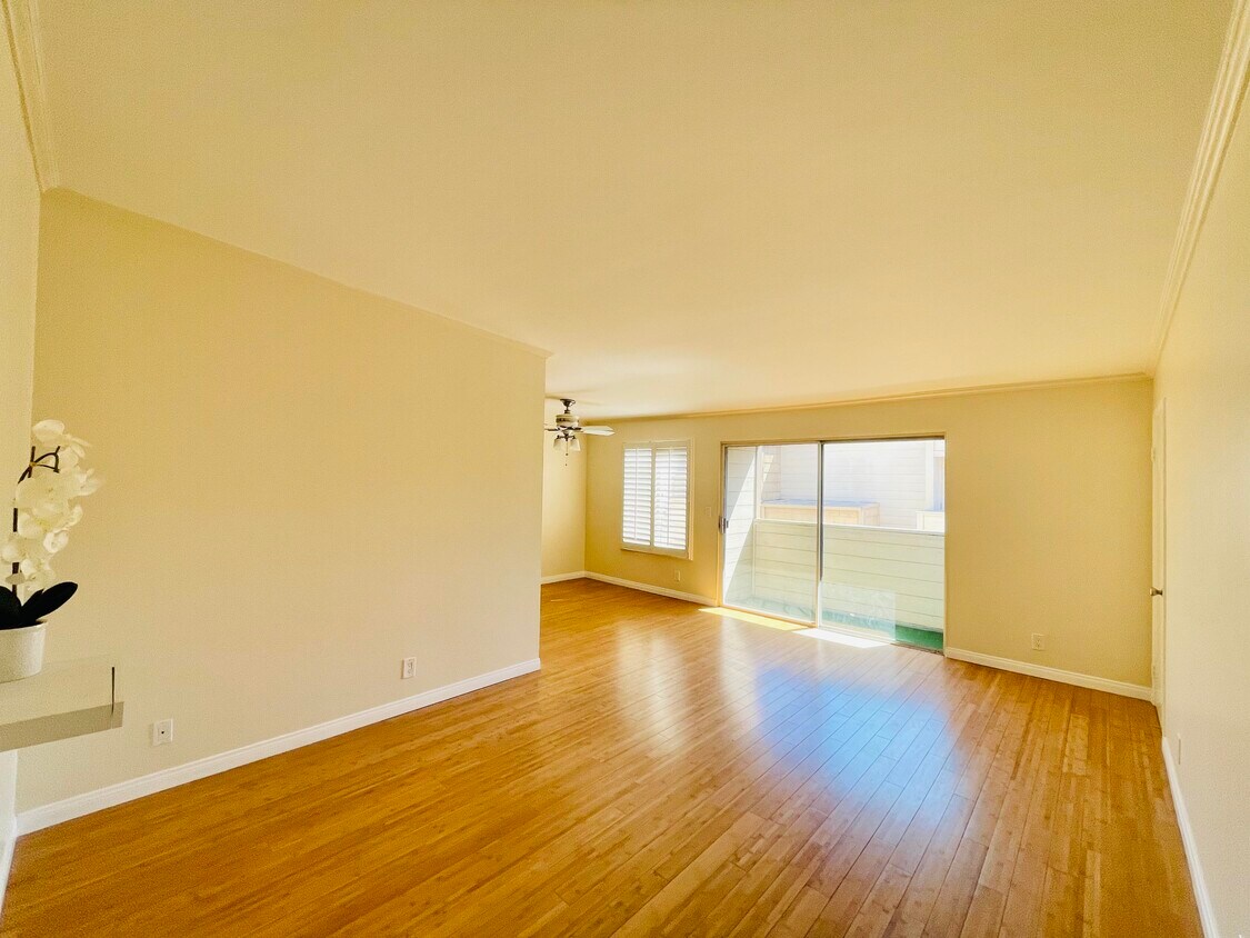 9950 Jordan Ave Unit 6, Chatsworth, CA 91311 Condo for Rent in