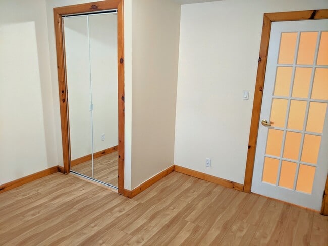 Building Photo - 5 Windermere Crt