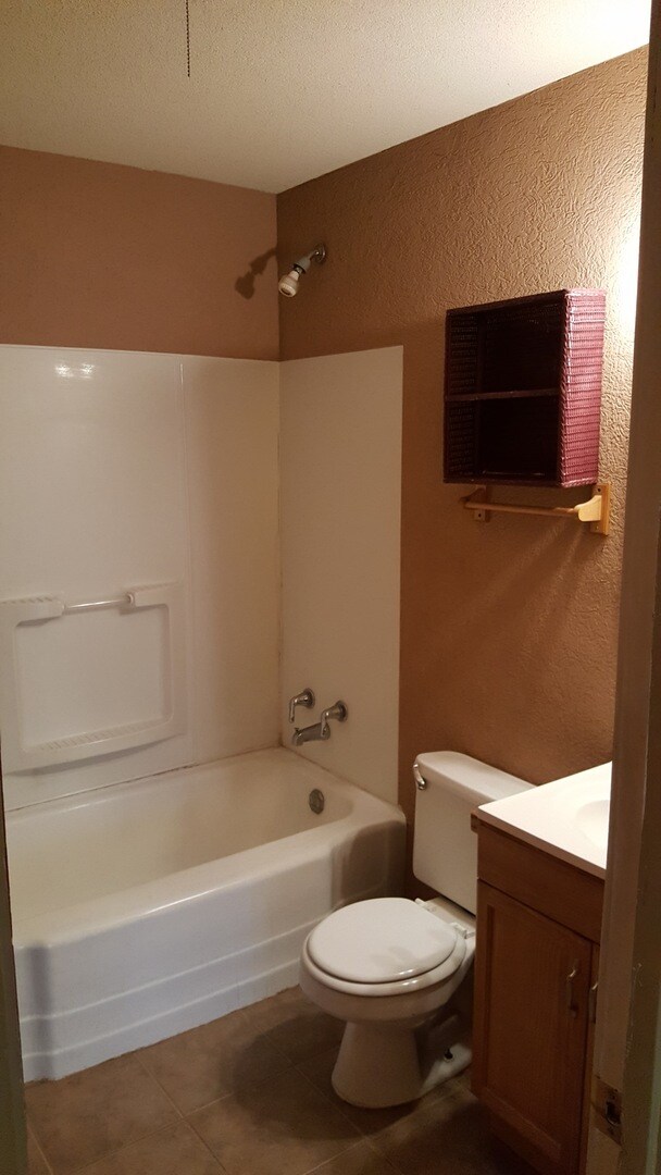 Foto del edificio - Nice 2 Bedroom, 1 Bathroom, 1 Car Detached...