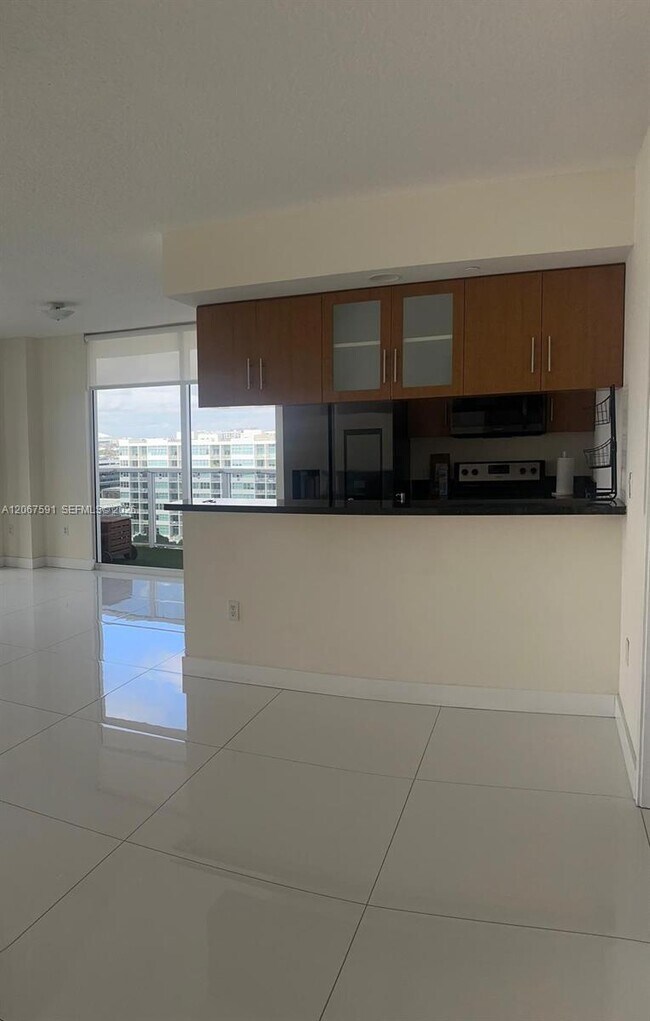 Foto del edificio - 601 NE 23rd St